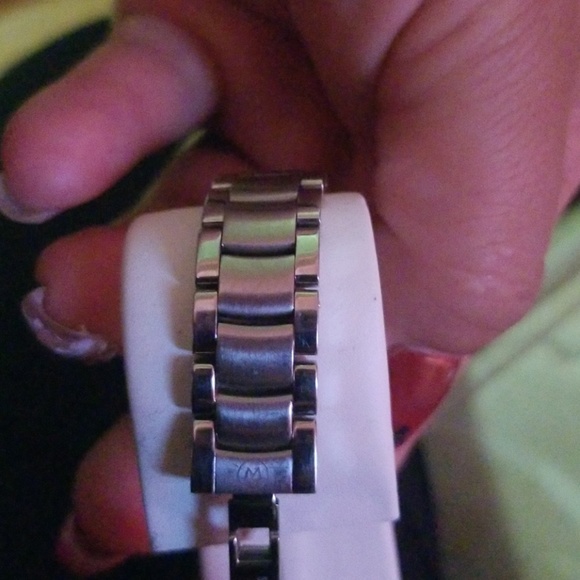 Watch - Picture 3 of 3